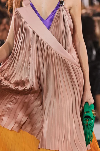 Look 160
